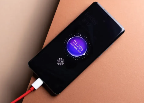3款降价“真香”手机，电池最大6100mAh：一加12