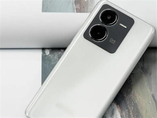 iQOOZ9x这手机怎么样?,24G+256G跌至1092元配图 iQOOZ9x这手机怎么样?,24G+256G跌至1092元配图