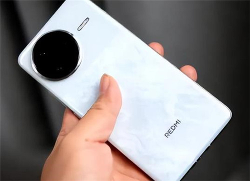 2025可以“闭眼买”的3款手机，16+512G运行快不卡！配图