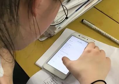 适合学生居家赚钱的副业推荐配图