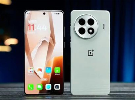 2025年最值得买的大内存手机推荐:性能顶、空间足配图 2025年最值得买的大内存手机推荐:性能顶、空间足配图