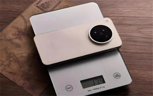 哪些小屏手机比较好用？四款拍照最好”的小屏手机配图
