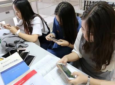 赚钱最快的五个手机APP,每天100-200元,国家都认可,下班在家一部手机搞定!配图 赚钱最快的五个手机APP,每天100-200元,国家都认可,下班在家一部手机搞定!配图