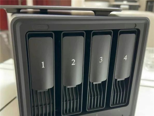 哪些二手NAS最值得玩?二手900块成品四盘NAS配图 哪些二手NAS最值得玩?二手900块成品四盘NAS配图