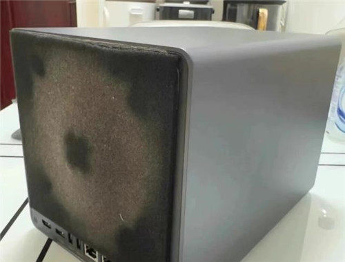 哪些二手NAS最值得玩?二手900块成品四盘NAS配图 哪些二手NAS最值得玩?二手900块成品四盘NAS配图