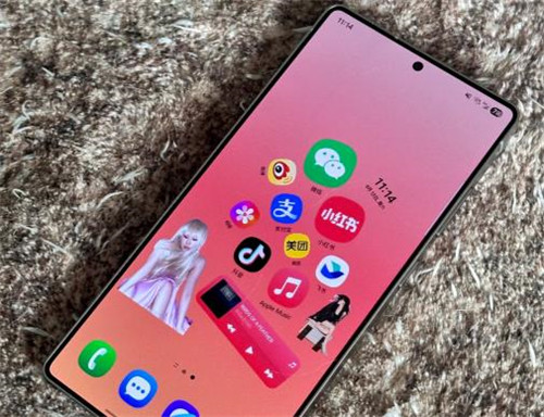 2025公认“口碑最佳”的3款冷门旗舰，大内存可以用三年！配图