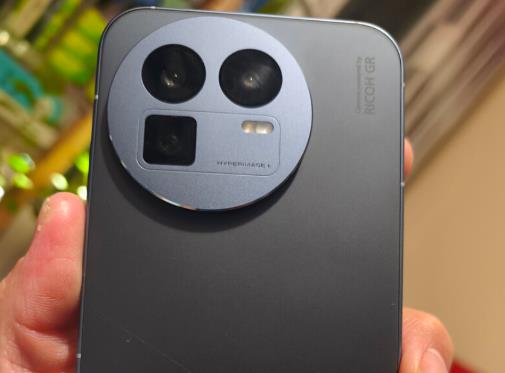 16+512G大内存手机,目前哪款比较好用?配图 16+512G大内存手机,目前哪款比较好用?配图