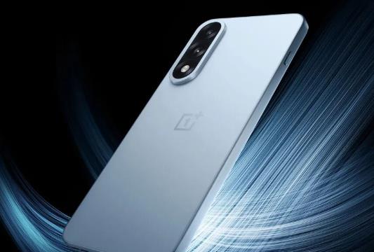 2026年什么手机低价高配？2025价格“一落千丈”的3款手机配图