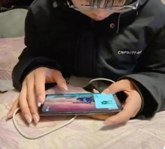 六个适合大学生寒假赚钱的方法：用心做一天收入100元以上配图