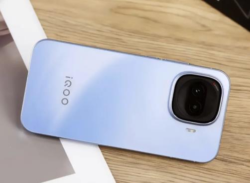 16GB+512GB适合春节购买的手机有哪些?这三款可以放心用五年配图 16GB+512GB适合春节购买的手机有哪些?这三款可以放心用五年配图